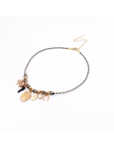 Collar Corto Protective Charms