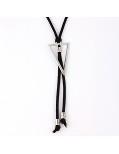 Collar Corbatero Triangle