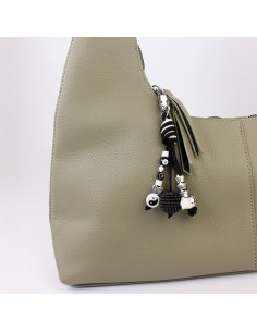 Llavero Black and White