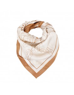Pañuelo Flower Line Camel (70x70)