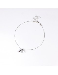 Collar Bubble Letter "F"