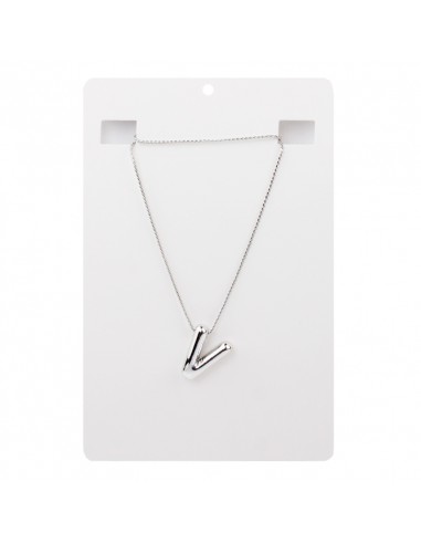Collar Bubble Letter "V"