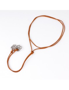 Collar Circles Terminal