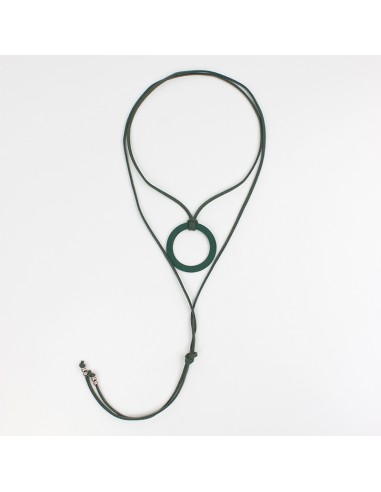 Collar Distinguished Circle