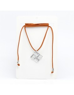 Collar Geometric Trend