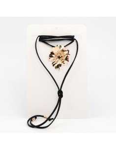 Collar Flower Gold