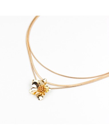 Collar Layered Flower