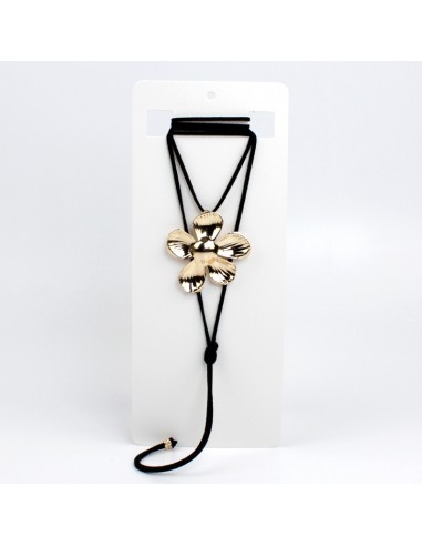 Collar Irregular Flower