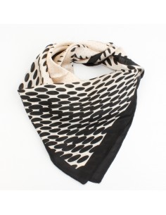 Pañuelo Dots Big Black (70x70)