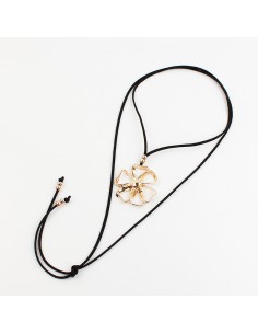 Collar de Gamuza Empty Flower