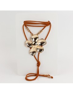 Collar de Gamuza Flor Dorada