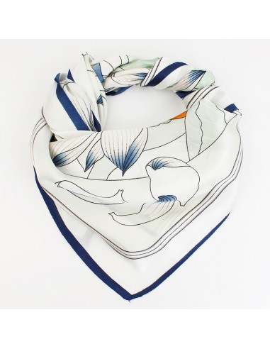 Pañuelo Lotus Sky Blue (70x70)