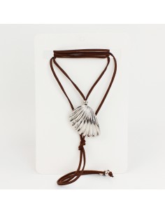 Collar de Gamuza Oyster