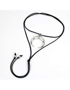 Collar de Gamuza Akira