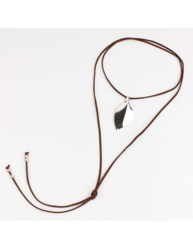 Collar de Gamuza Leaf Plate