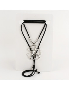 Collar de Gamuza Silver Flower