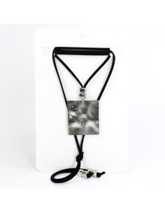 Collar de Gamuza Square Plate
