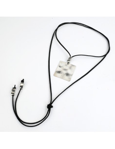 Collar de Gamuza Square Plate