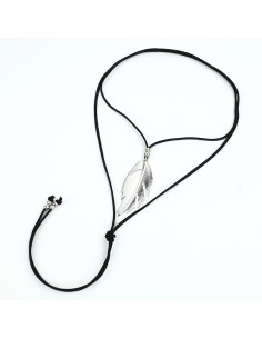 Collar de Gamuza Silver Feather