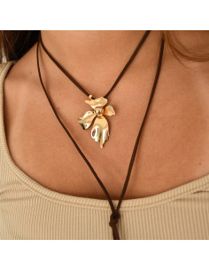 Rare Flower - Collar de Gamuza con dije de flor