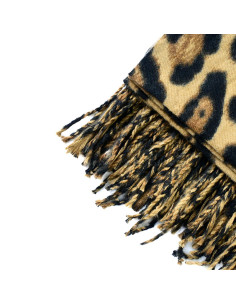 Mantón Square Savage Print