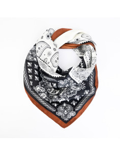 Pañuelo Pach Paisley (70x70)