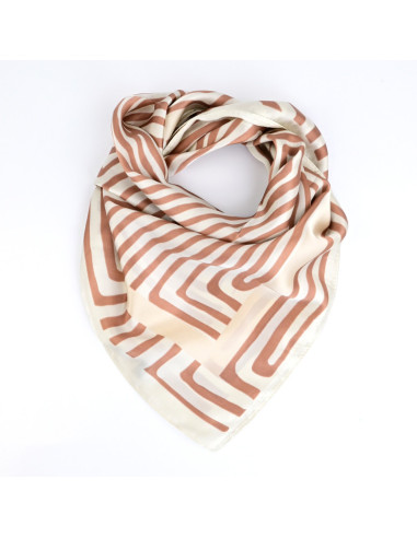 Pañuelo Brown Curves (70x70)