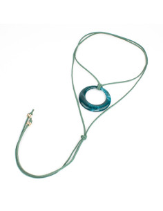 Collar de Gamuza Circle Acrilyc