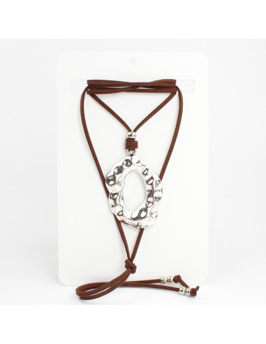 Collar de Gamuza Hammered Oval