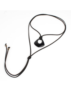 Collar de Gamuza y Acrílico