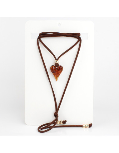 Collar de Gamuza y Dije de Resina