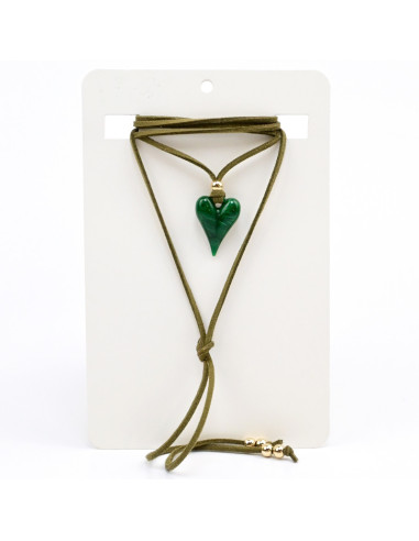 Collar de Gamuza y Dije de Resina