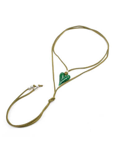 Collar de Gamuza y Dije de Resina