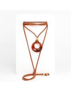 Collar de Gamuza y Acrílico