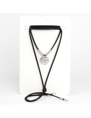 Collar de Gamuza y Dije Martillado