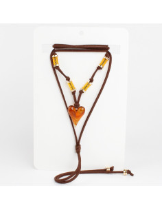 Collar de Gamuza y Corazón Acrílico