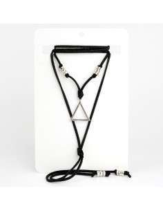 Collar de Gamuza y Dije Triangular
