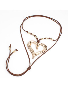 Collar de Gamuza y Dije Dorado