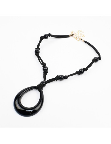 Collar de Gamuza y Acrílico
