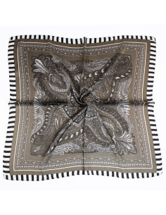 Pañuelo Barroco Cement (70x70)