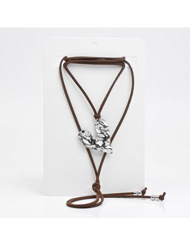 Collar Corbatero de Gamuza con Dije Corazón| Mayorista