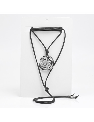Collar Corbatero de Gamuza con Dije Espiral | Mayorista