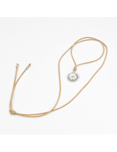 Collar Corbatero de Gamuza con Dije Sol | Infinita Moda