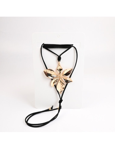 Collar Corbatero de Gamuza con Flor | Infinita Moda