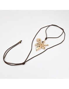 Collar Corbatero de Gamuza con Flor | Infinita Moda