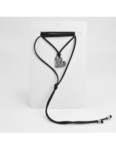 Collar Corbatero de Gamuza con Dije Corazón Níquel| Mayorista
