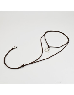 Collar Corbatero de Gamuza con Dije Corazón Níquel| Mayorista