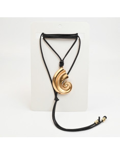 Collar Corbatero de Gamuza con Dije Caracol| Mayorista