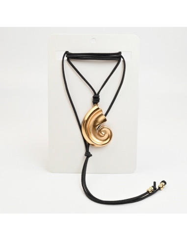 Collar Corbatero de Gamuza con Dije Caracol| Mayorista