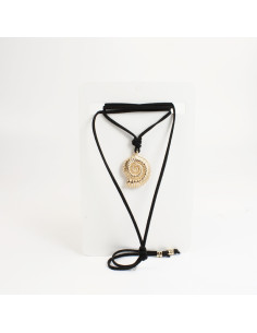 Collar Corbatero de Gamuza con Dije Caracol| Mayorista